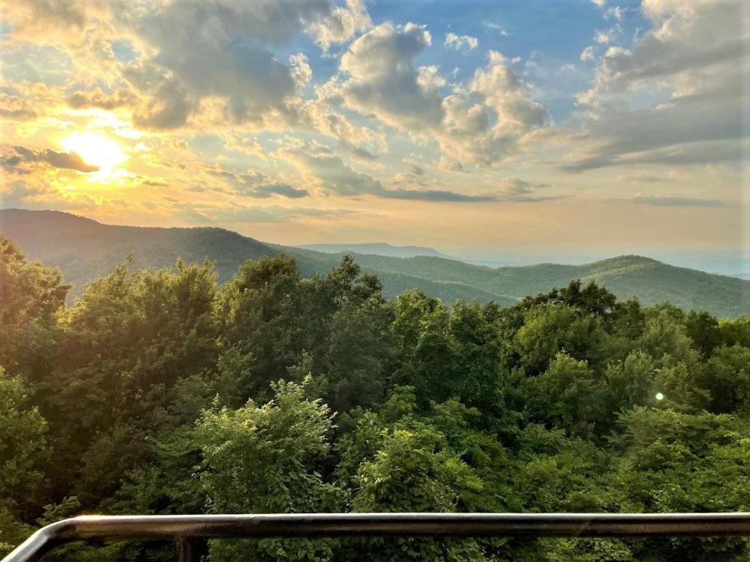 Appartamento Mountain Magnificent Views - 2 Pools, Fireplace&hot Tub Gatlinburg