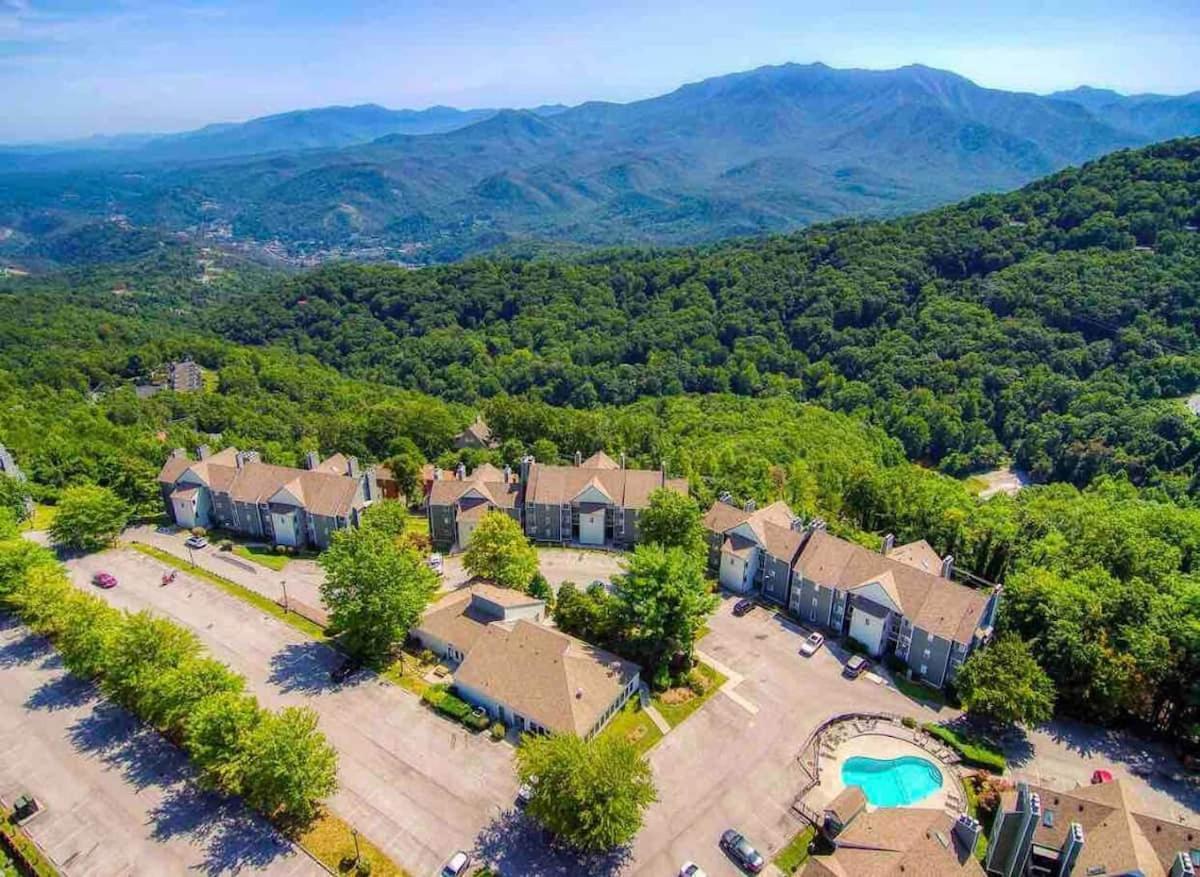 Mountain Magnificent Views - 2 Pools, Fireplace&hot Tub Appartamento *