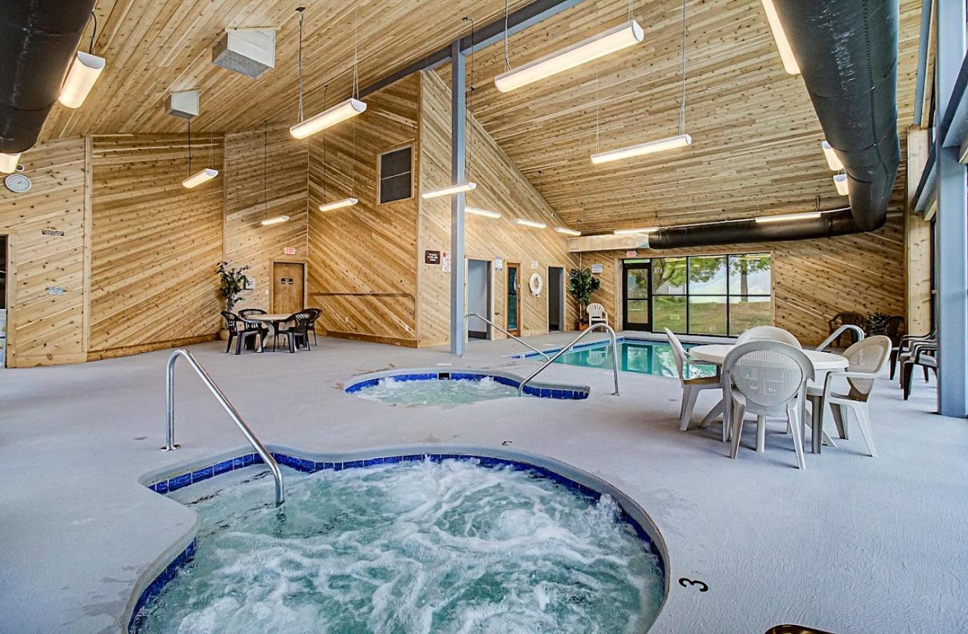 Mountain Magnificent Views - 2 Pools, Fireplace&hot Tub * Gatlinburg